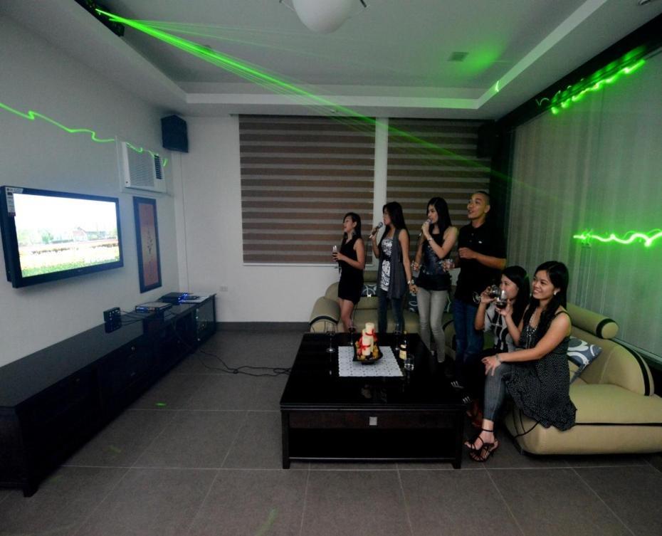 Hollywood Drive-In Hotel Baguio City Δωμάτιο φωτογραφία