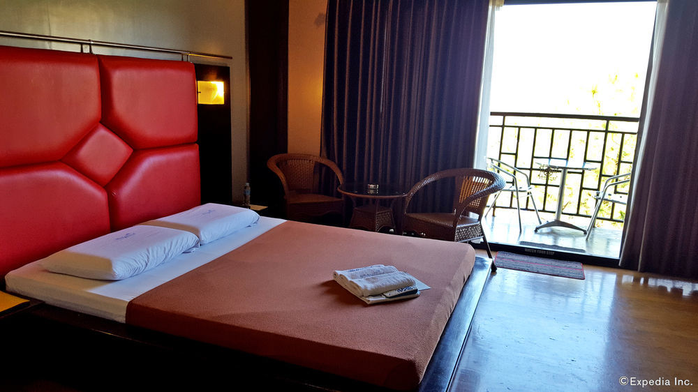 Hollywood Drive-In Hotel Baguio City Εξωτερικό φωτογραφία