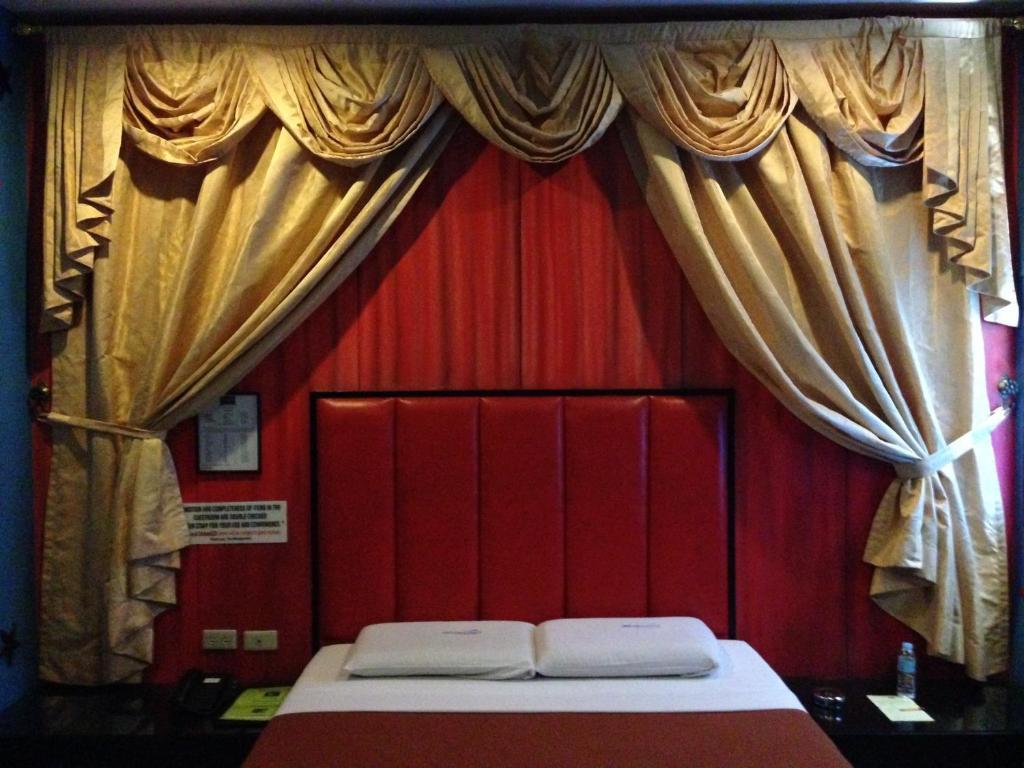 Hollywood Drive-In Hotel Baguio City Εξωτερικό φωτογραφία