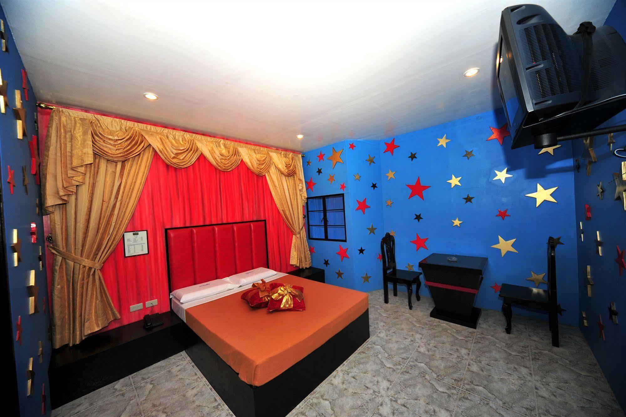 Hollywood Drive-In Hotel Baguio City Εξωτερικό φωτογραφία