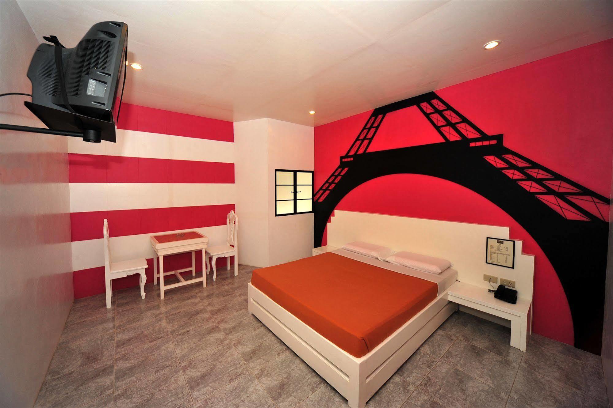 Hollywood Drive-In Hotel Baguio City Εξωτερικό φωτογραφία