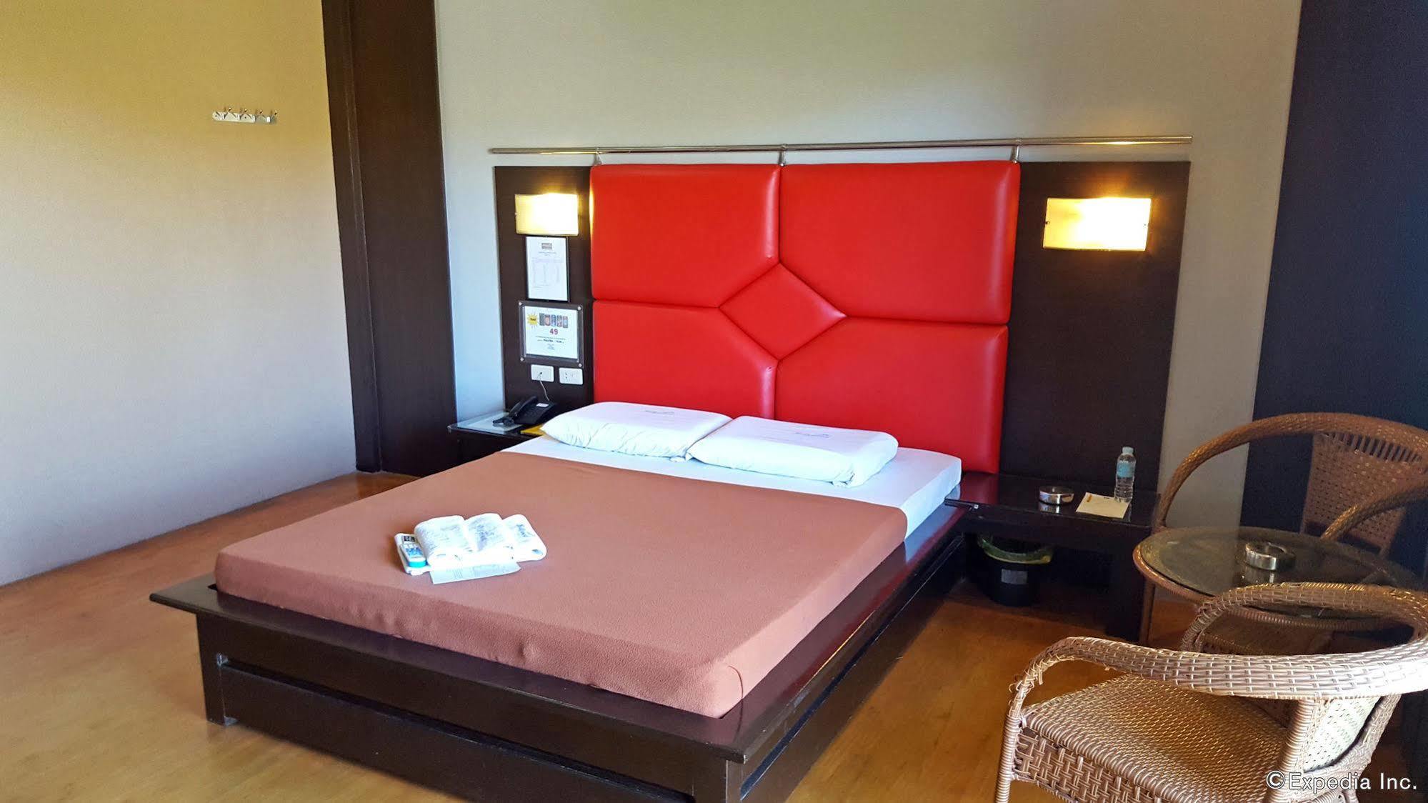 Hollywood Drive-In Hotel Baguio City Εξωτερικό φωτογραφία