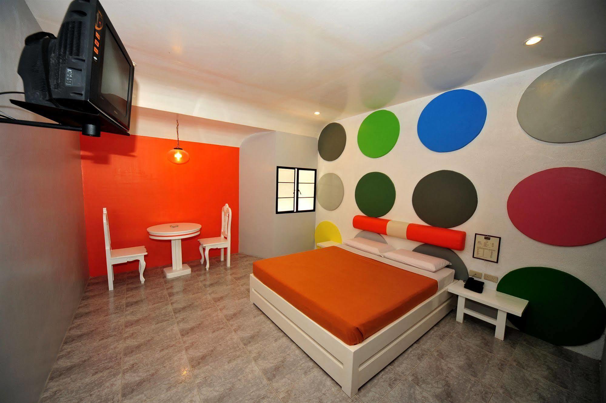 Hollywood Drive-In Hotel Baguio City Εξωτερικό φωτογραφία