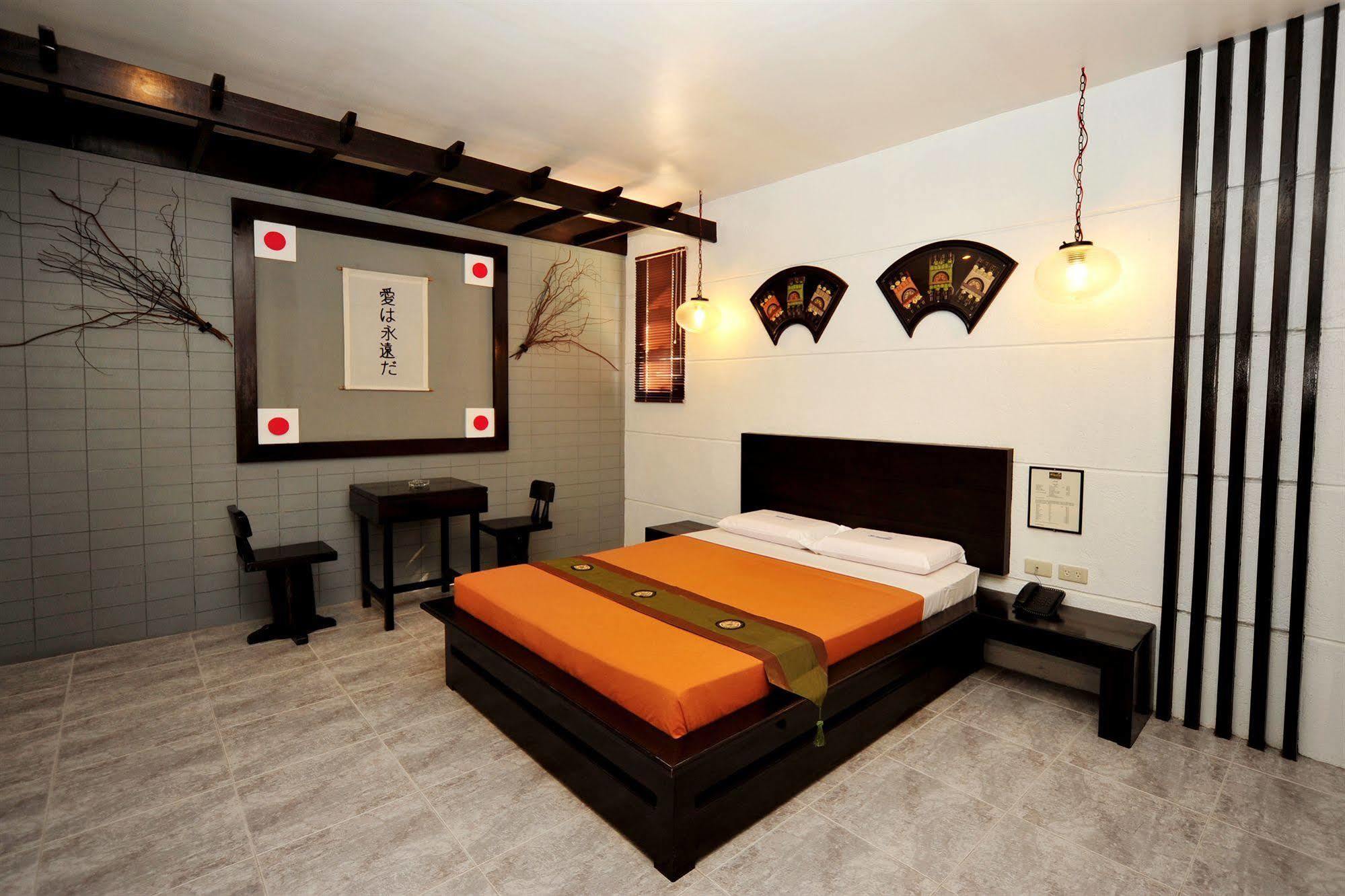 Hollywood Drive-In Hotel Baguio City Εξωτερικό φωτογραφία